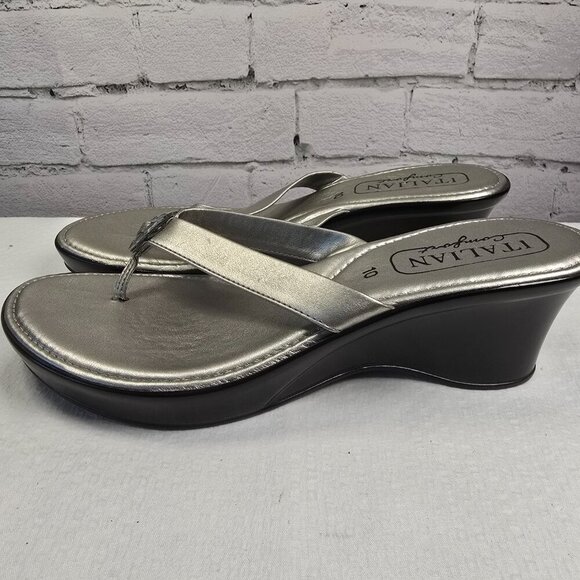 WOMENS ITALIAN SHOEMAKERS THONG WEDGE SANDAL SILVER SIZE 10  EUC - Picture 2 of 10